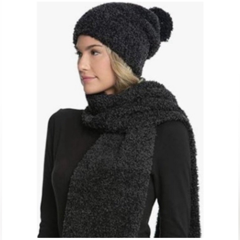 NWT Barefoot Dreams CozyChic Pom Pom Beanie Scarf Gift Set Carbon Black Soft